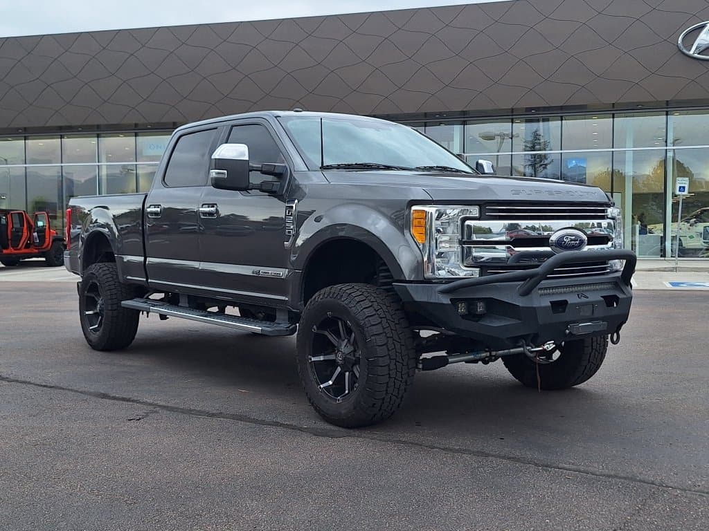 2017 Ford Super Duty F-250 SRW Base — photo 1 of 34