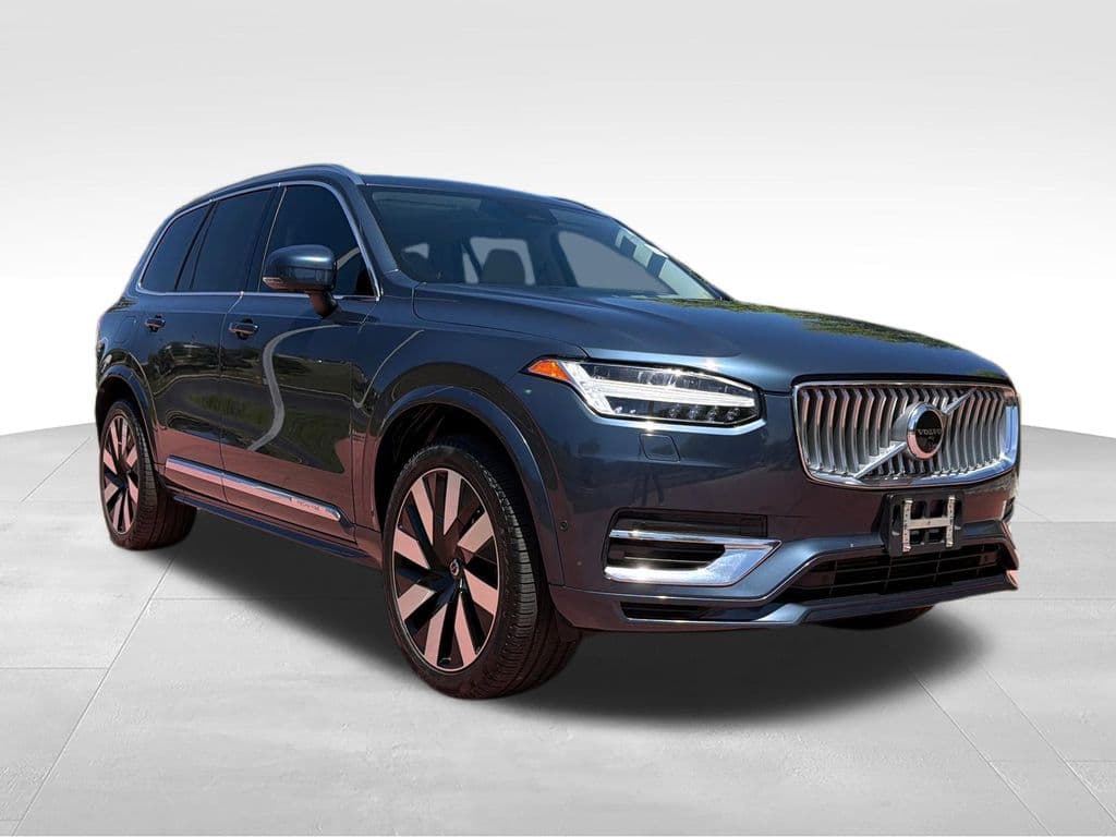 2023 Volvo XC90 Recharge Plug-In Hybrid Ultimate Bright 7-Seater — photo 1 of 43