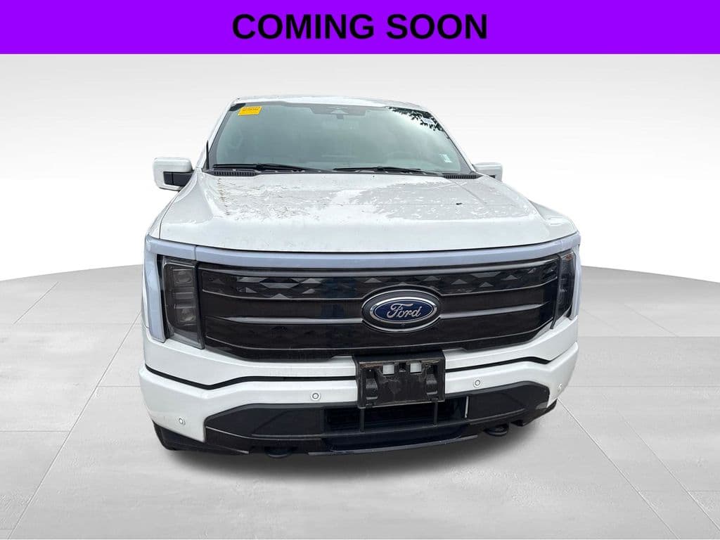 2023 Ford F-150 Lightning Platinum — photo 1 of 9