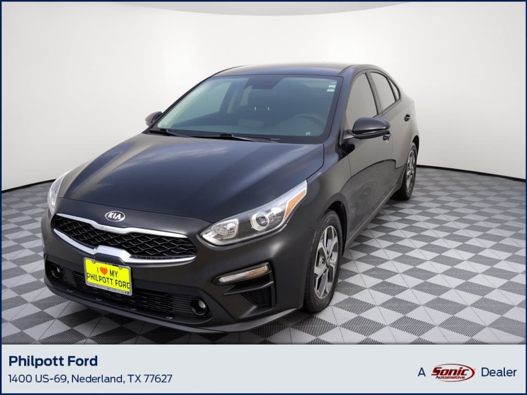 2021 Kia Forte LXS — photo 1 of 31