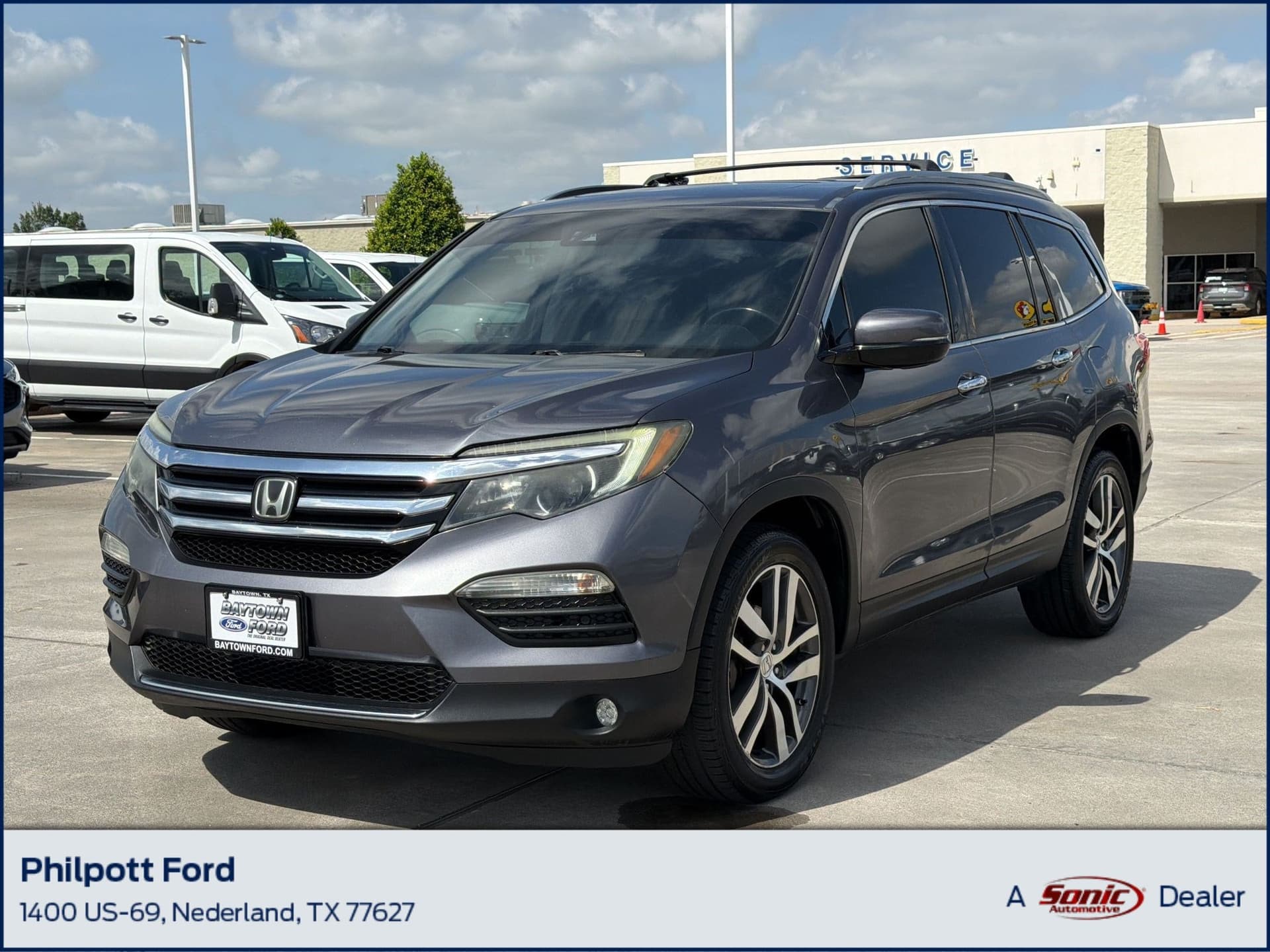 2016 Honda Pilot Elite — photo 1 of 30