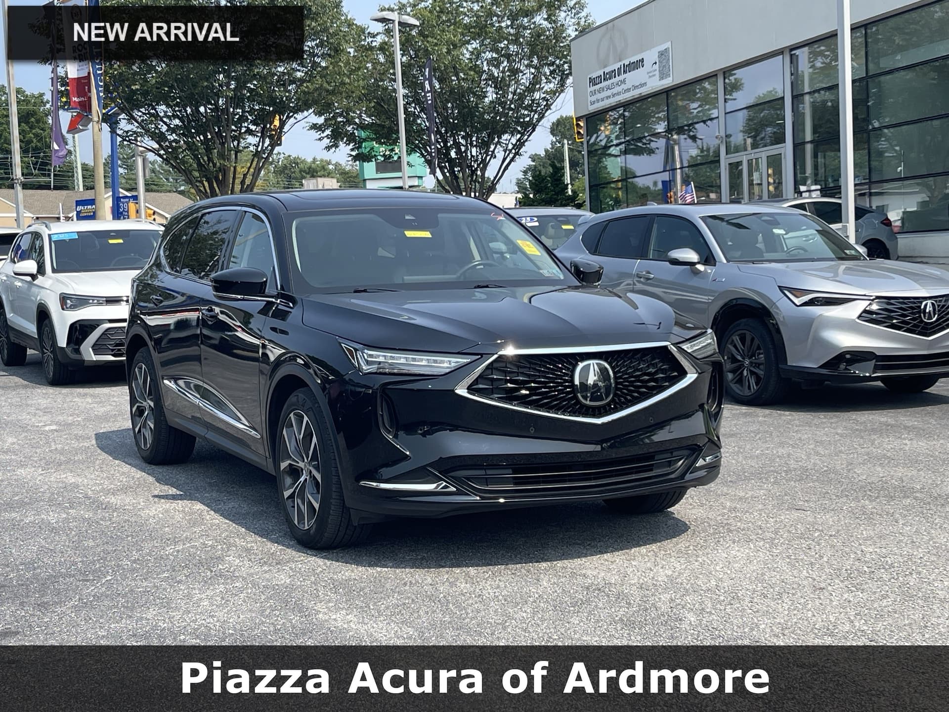 2024 Acura MDX w/Technology Package — photo 1 of 12