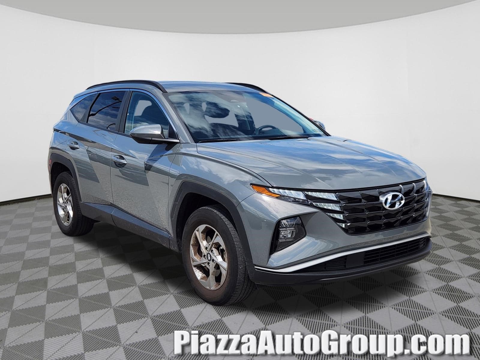 2024 Hyundai Tucson SEL — photo 1 of 10