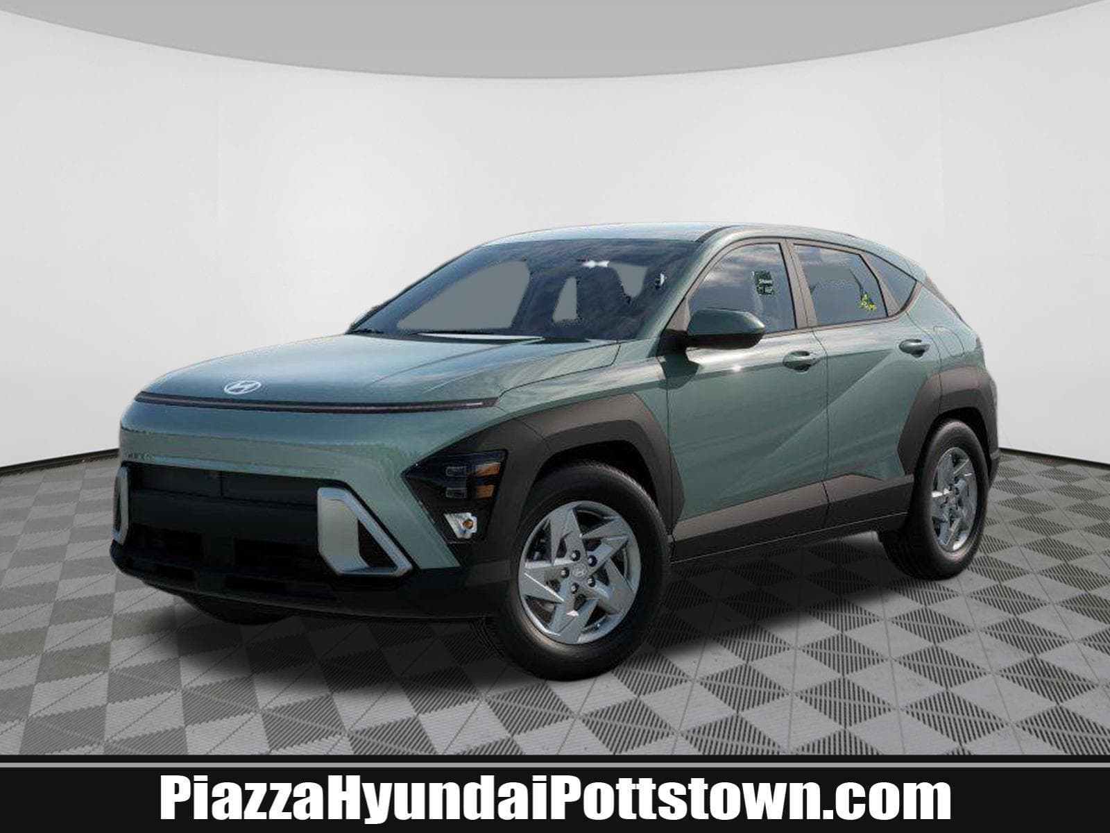2027 Hyundai Kona SE — photo 1 of 17