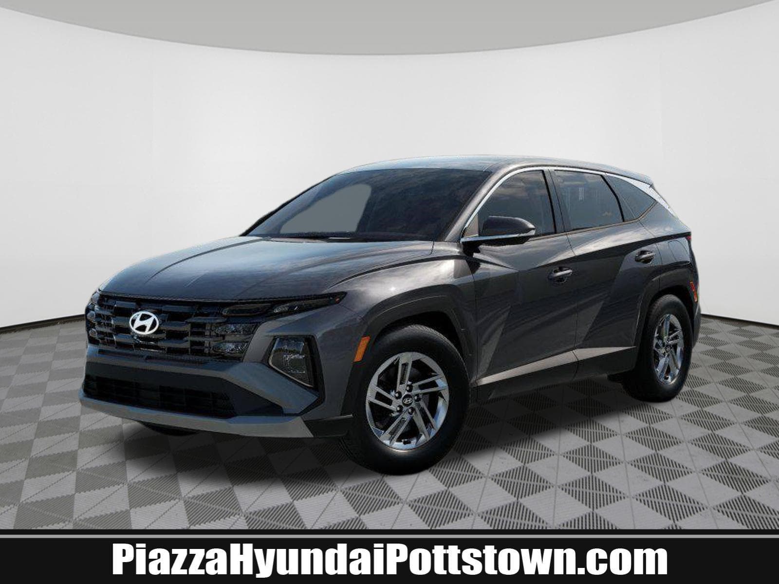 2026 Hyundai Tucson SE — photo 1 of 17