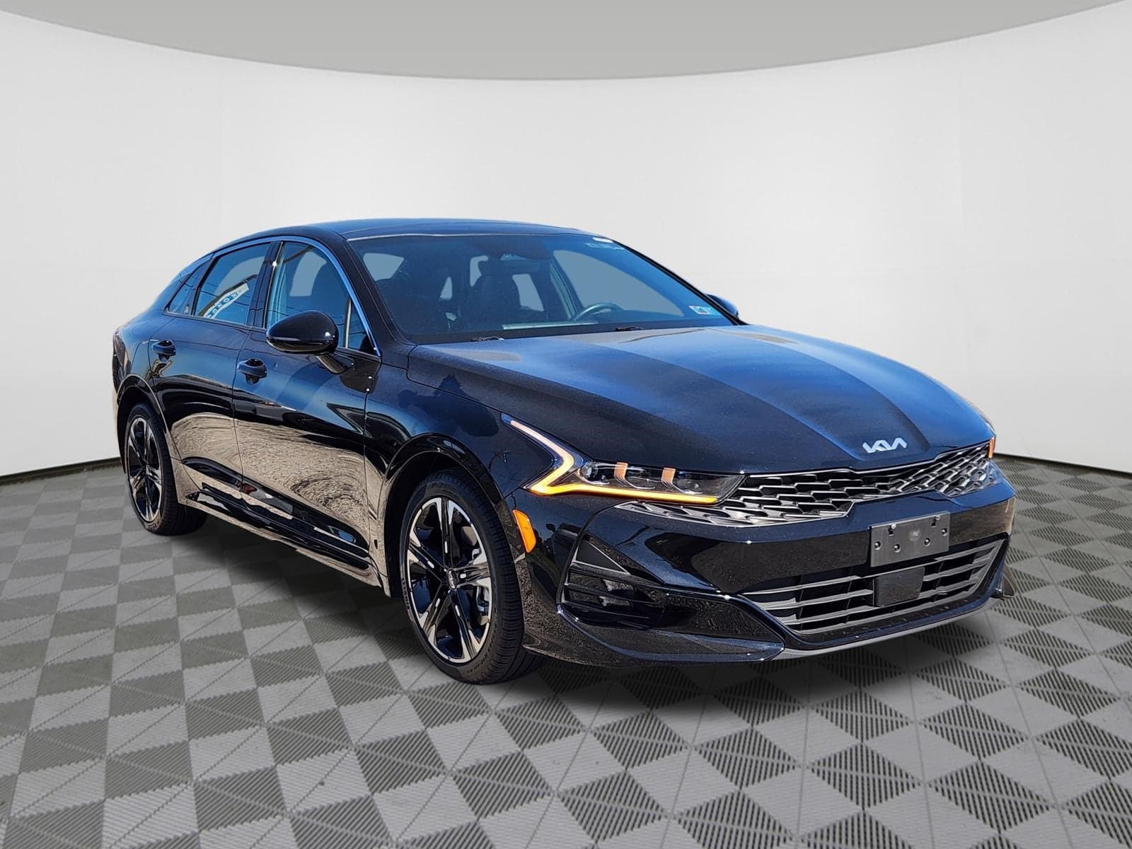 2024 Kia K5 GT-Line — photo 1 of 25