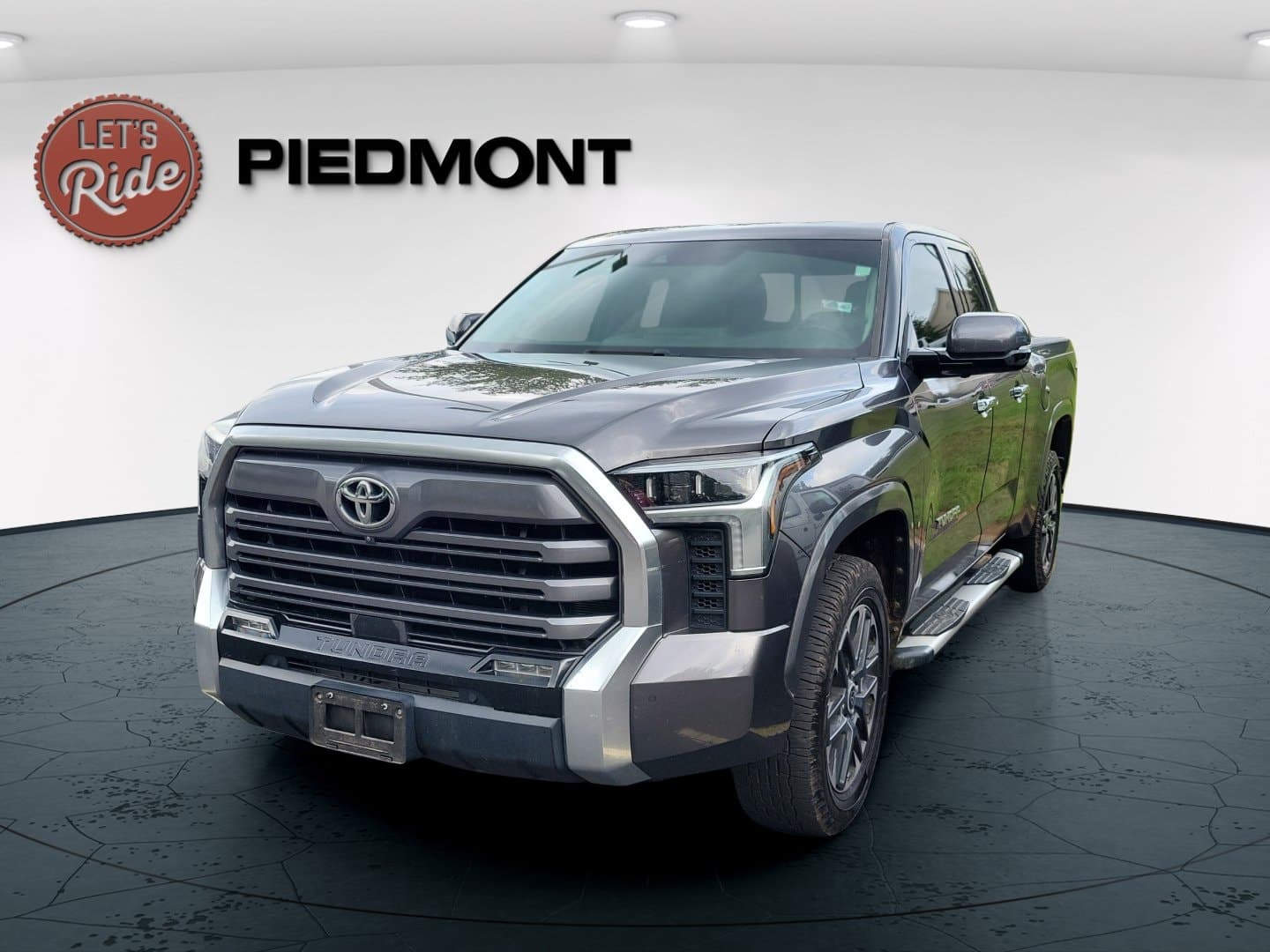 2023 Toyota Tundra Limited Double Cab 6.5 Bed — photo 1 of 3