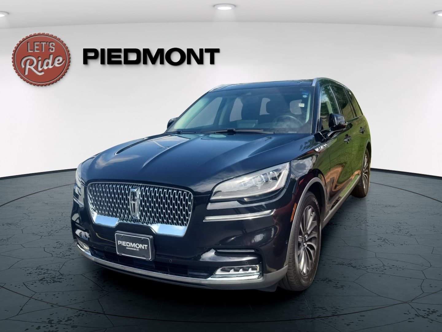 2020 Lincoln Aviator Reserve — photo 1 of 3