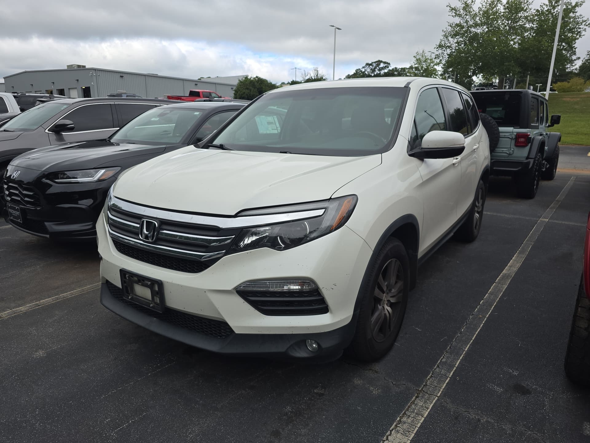 2018 Honda Pilot EX-L — photo 1 of 3