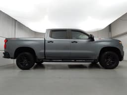 Extra Photo