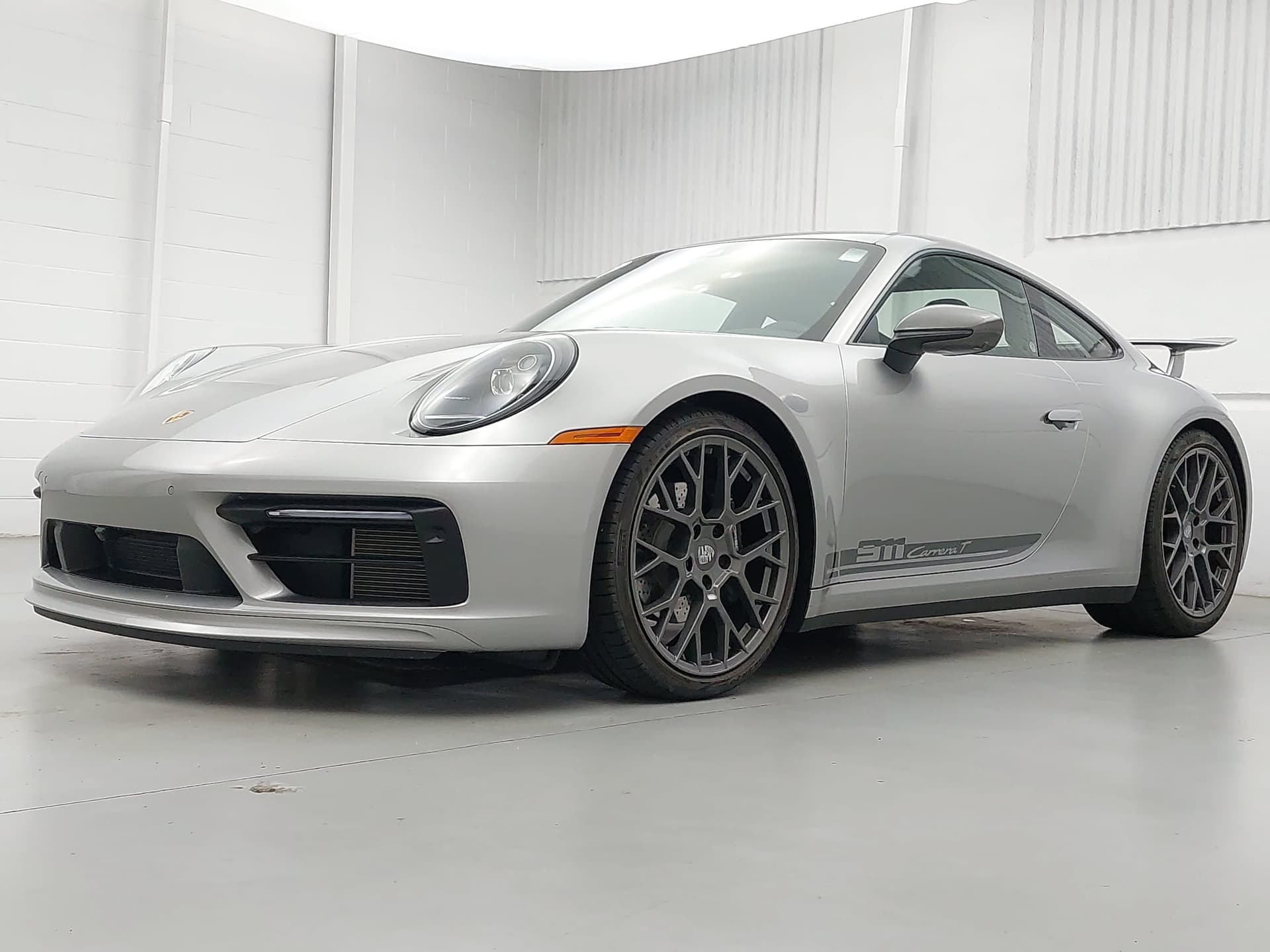 2024 Porsche 911 Carrera T — photo 1 of 36
