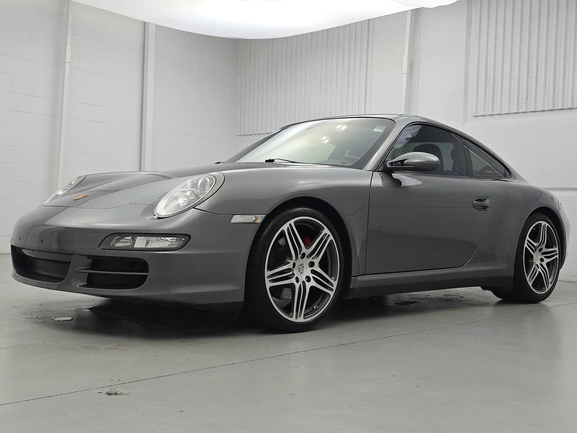 2007 Porsche 911 Carrera — photo 1 of 34