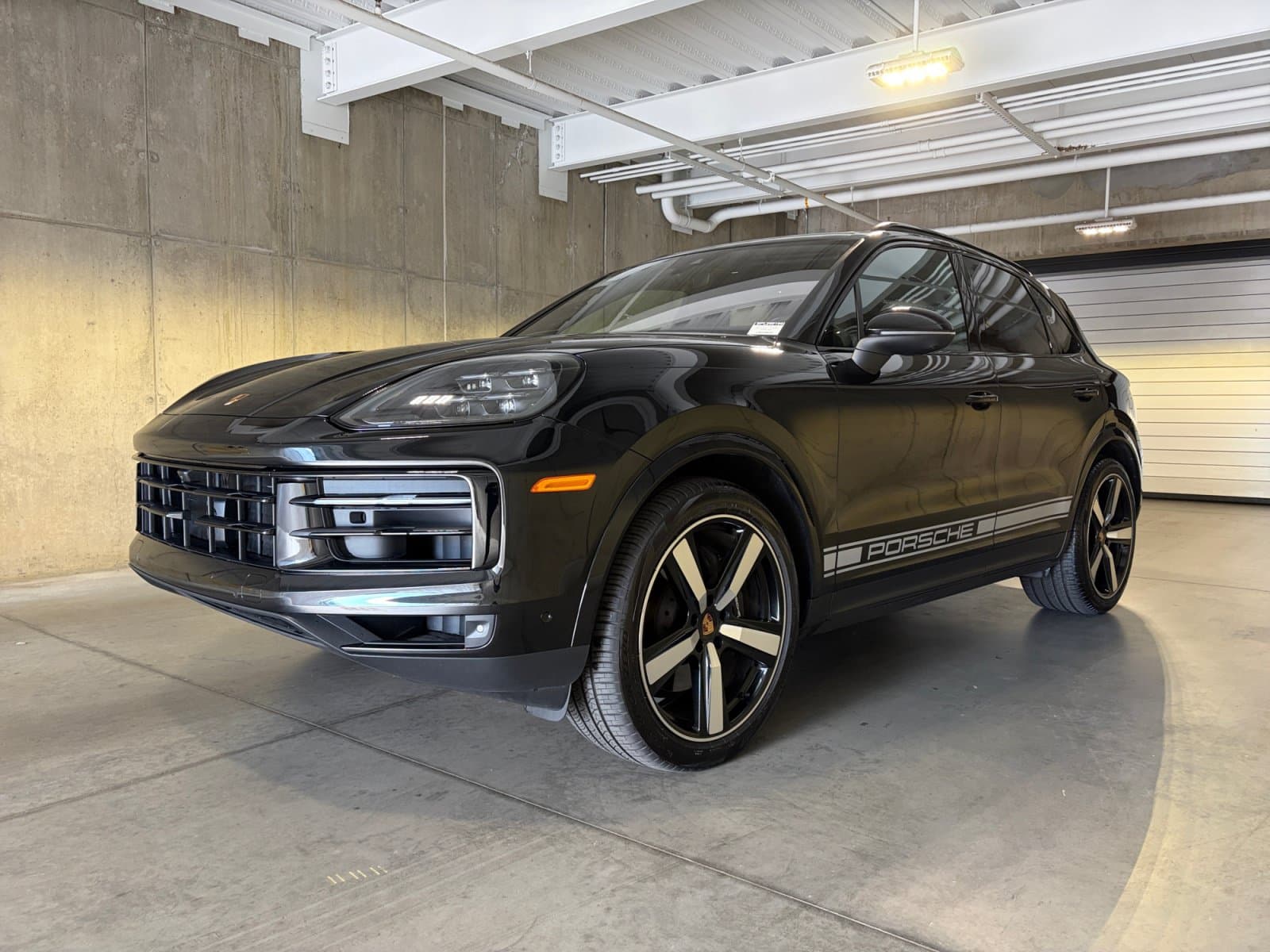 2026 Porsche Cayenne Base — photo 1 of 47