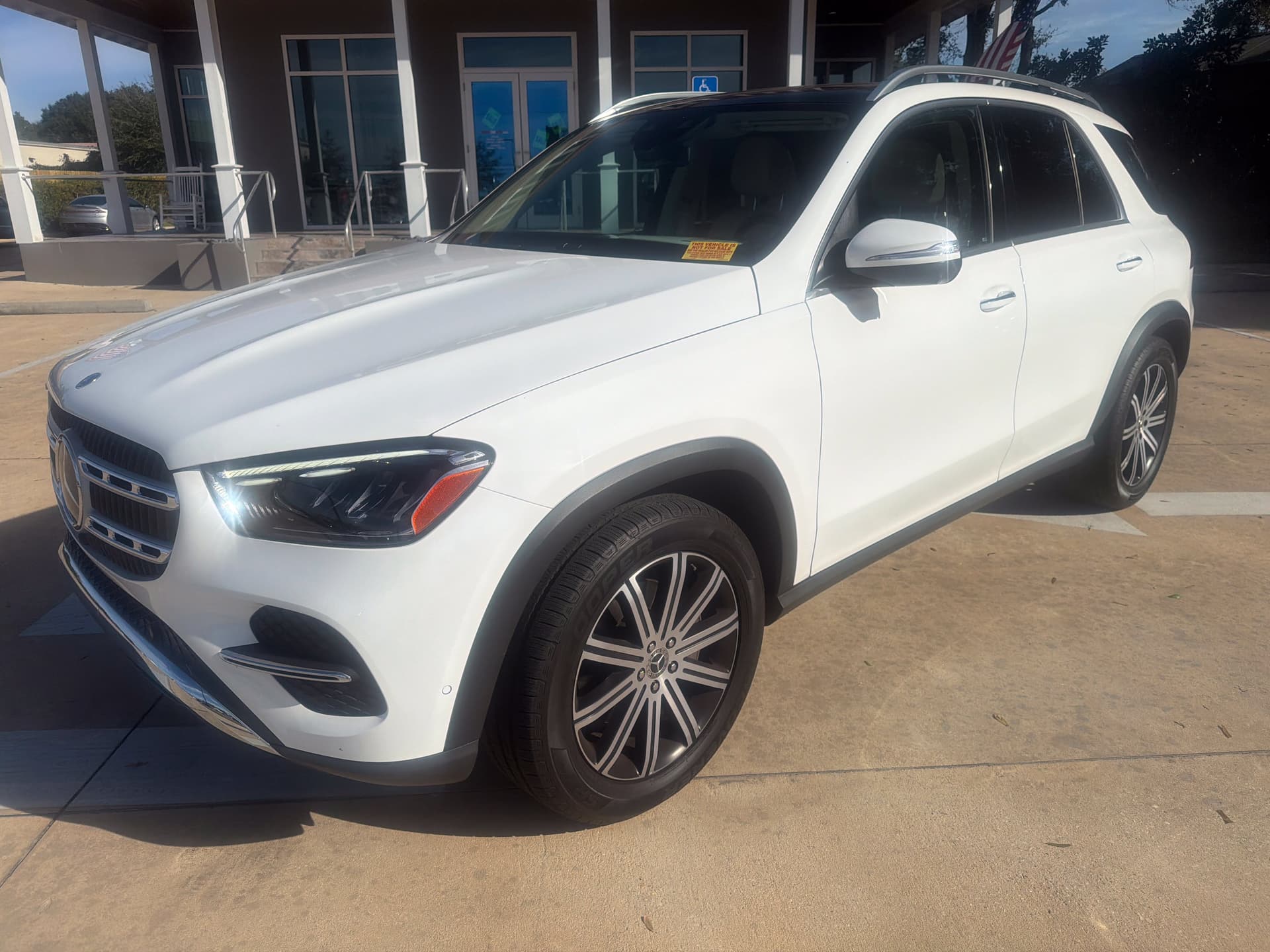 2025 Mercedes-Benz GLE Base — photo 1 of 14