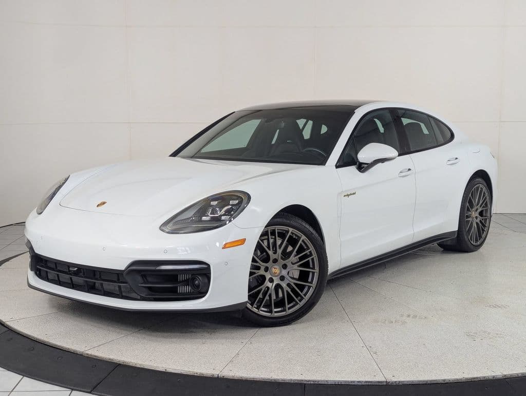 2023 Porsche Panamera E-Hybrid 4 — photo 1 of 25