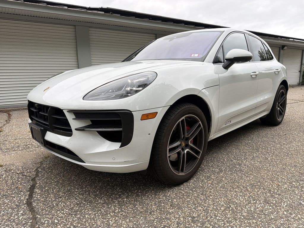 2020 Porsche Macan GTS — photo 1 of 8