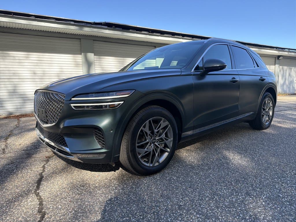 2023 Genesis GV70 2.5T — photo 1 of 14