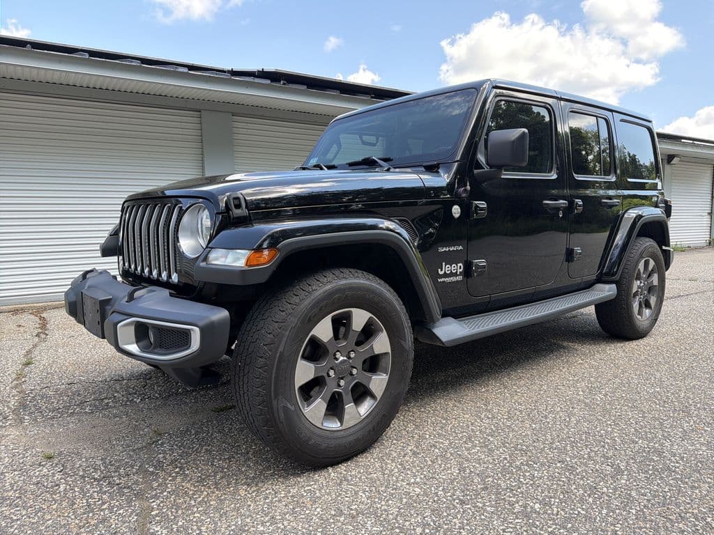 2018 Jeep Wrangler Unlimited Sahara — photo 1 of 15