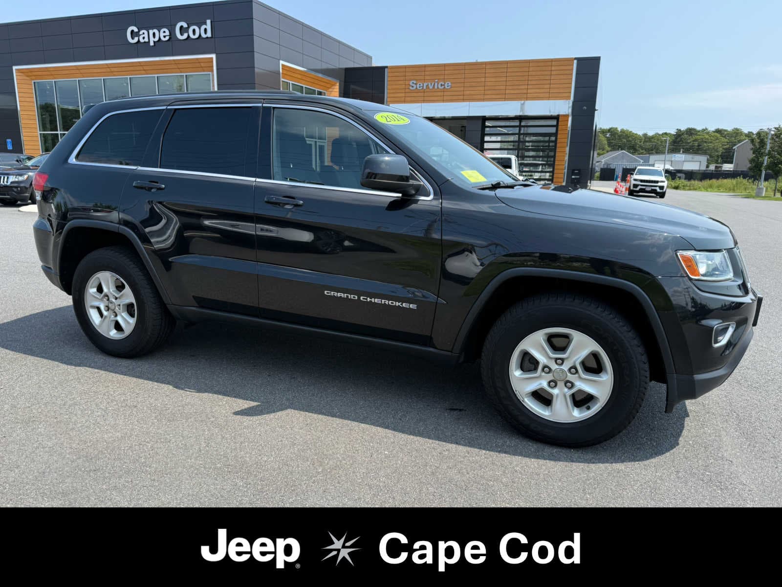 2014 Jeep Grand Cherokee Laredo — photo 1 of 31