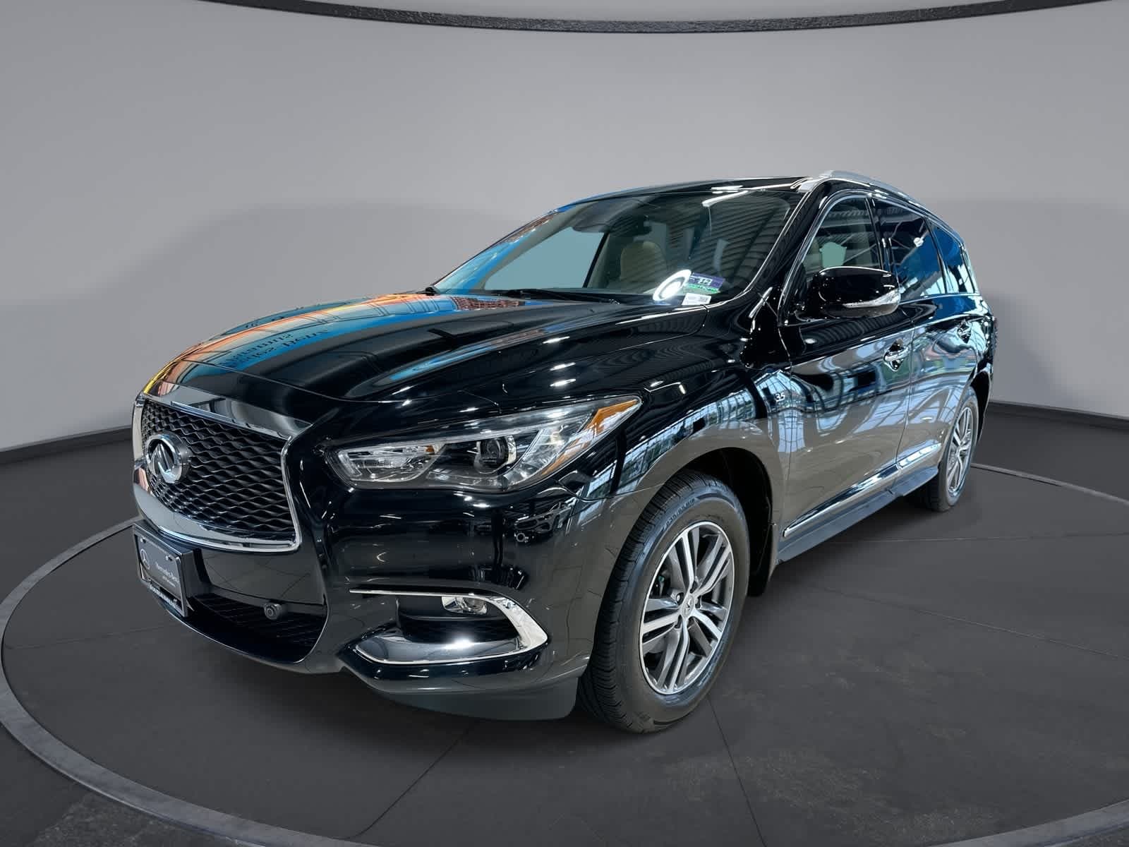2020 INFINITI QX60 LUXE — photo 1 of 33