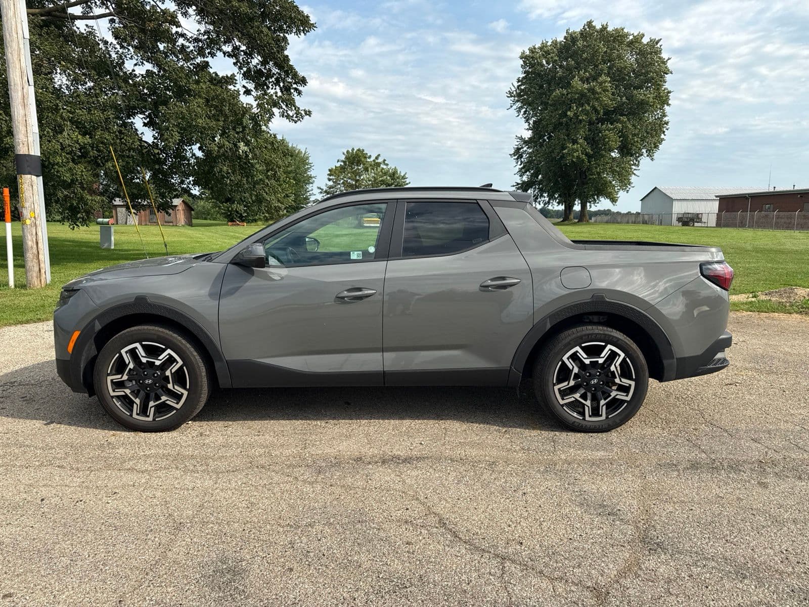 2025 Hyundai Santa Cruz Limited — photo 1 of 2