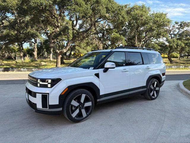 2027 Hyundai Santa Fe Hybrid Limited — photo 1 of 40