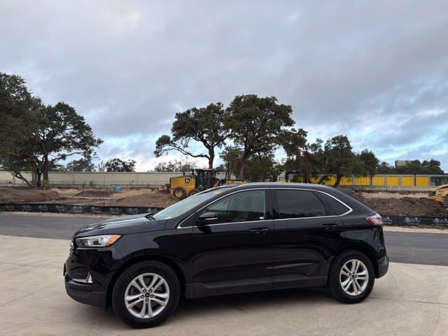 2019 Ford Edge SEL — photo 1 of 15