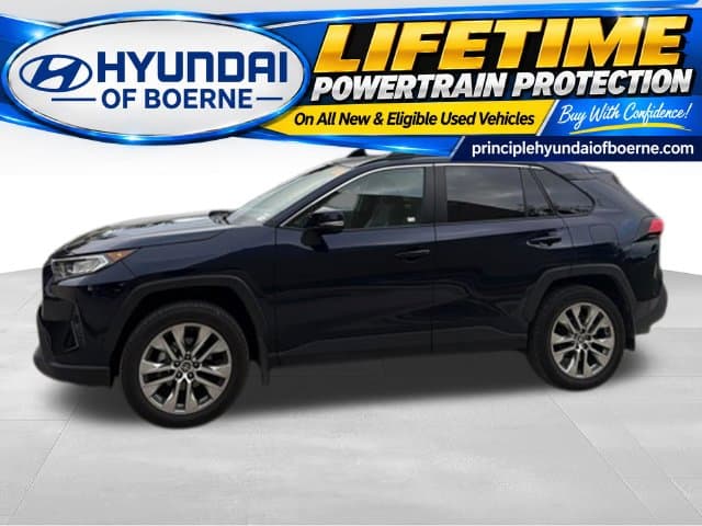 2021 Toyota RAV4 XLE Premium — photo 1 of 15