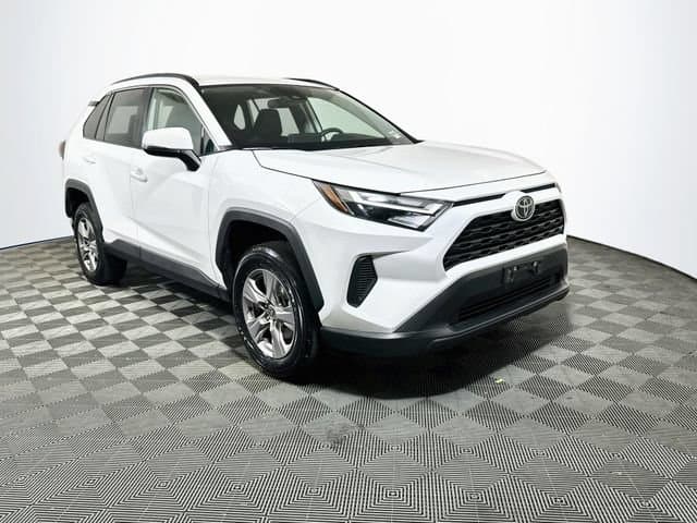 2025 Toyota RAV4 XLE — photo 1 of 30