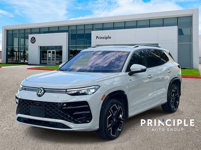 2026 Volkswagen Tiguan SEL R-Line Turbo — photo 1 of 38