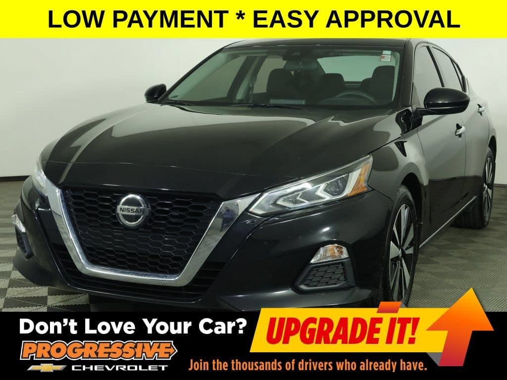2022 Nissan Altima 2.5 SV — photo 1 of 30