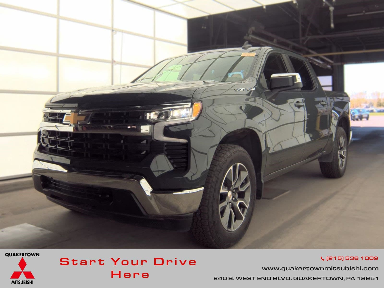 2025 Chevrolet Silverado 1500 LT — photo 1 of 5