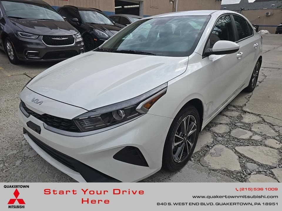 2024 Kia Forte LXS — photo 1 of 5