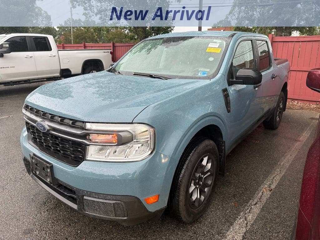 2023 Ford Maverick XL — photo 1 of 12