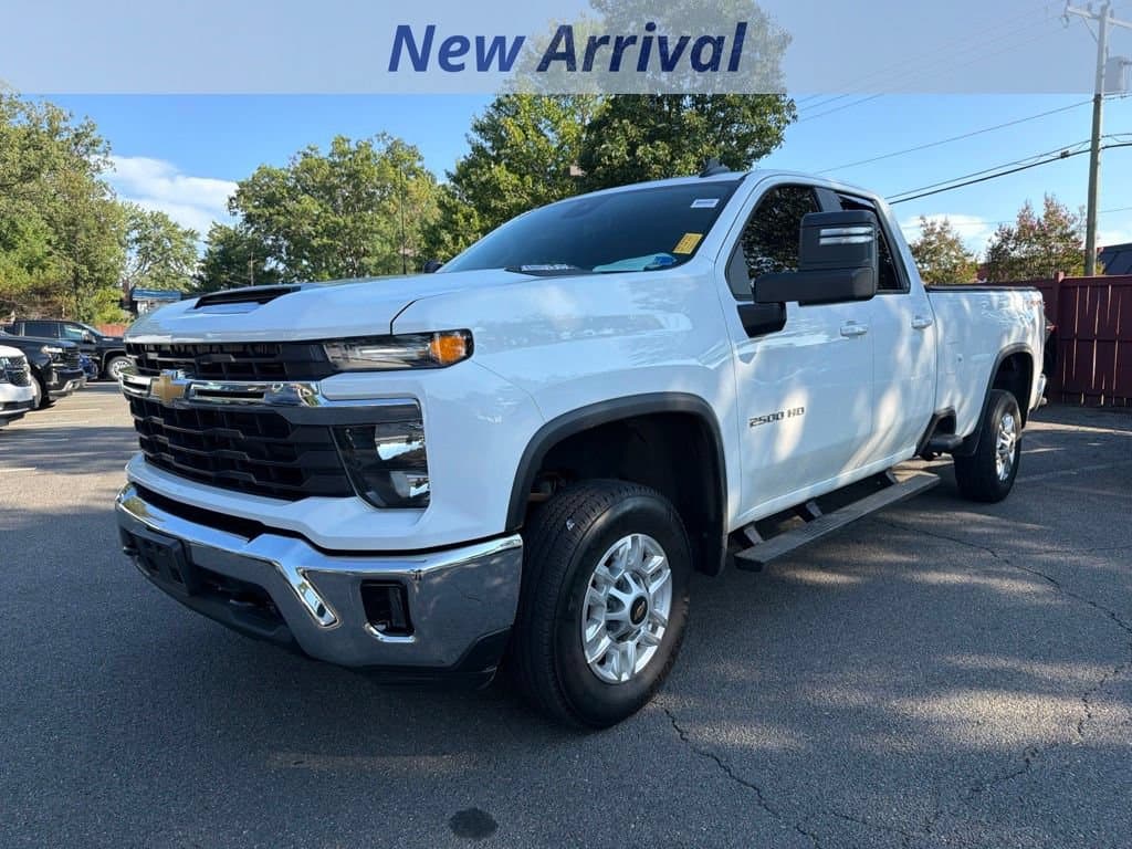 2024 Chevrolet Silverado 2500 HD LT — photo 1 of 12