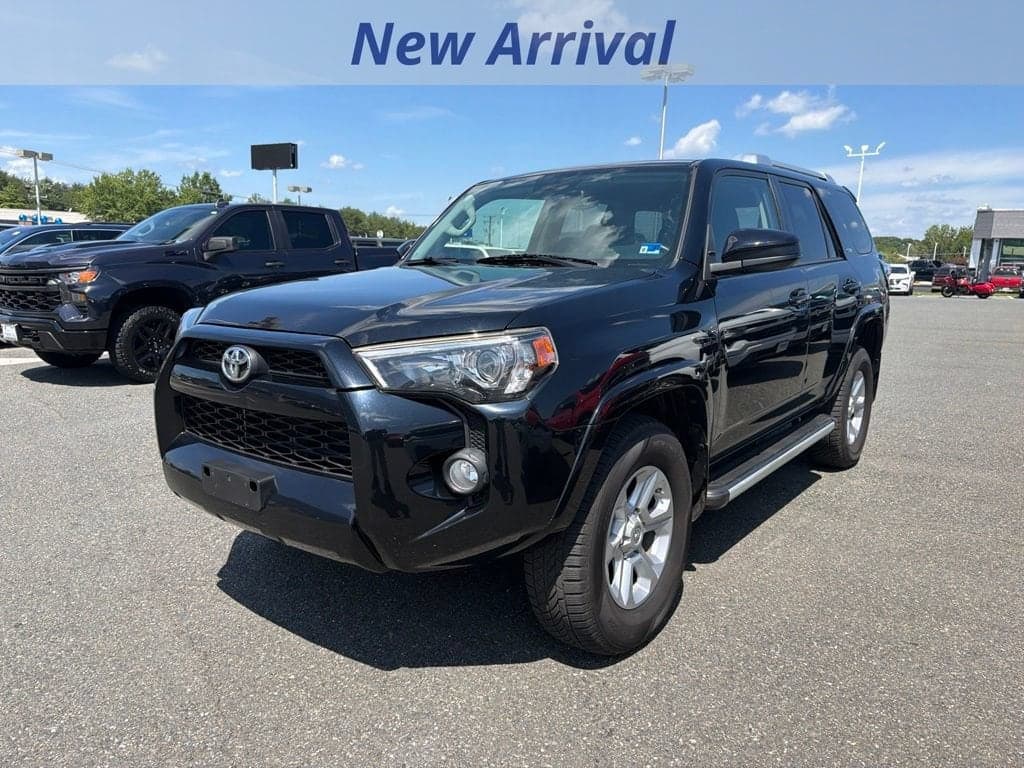 2016 Toyota 4Runner SR5 — photo 1 of 9