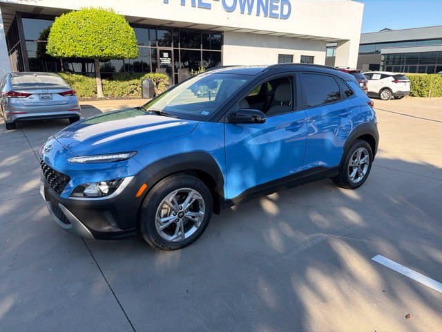 2023 Hyundai Kona SEL — photo 1 of 8