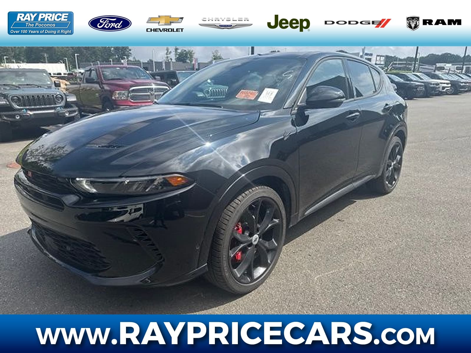2025 Dodge Hornet R/T — photo 1 of 33