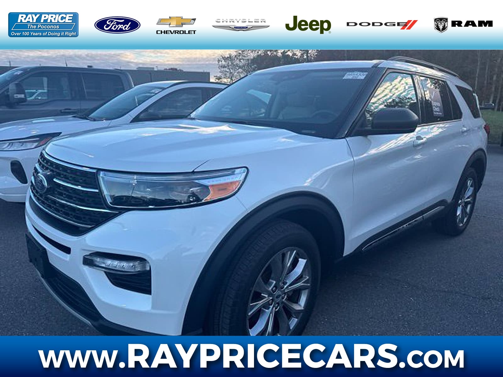 2023 Ford Explorer XLT — photo 1 of 20