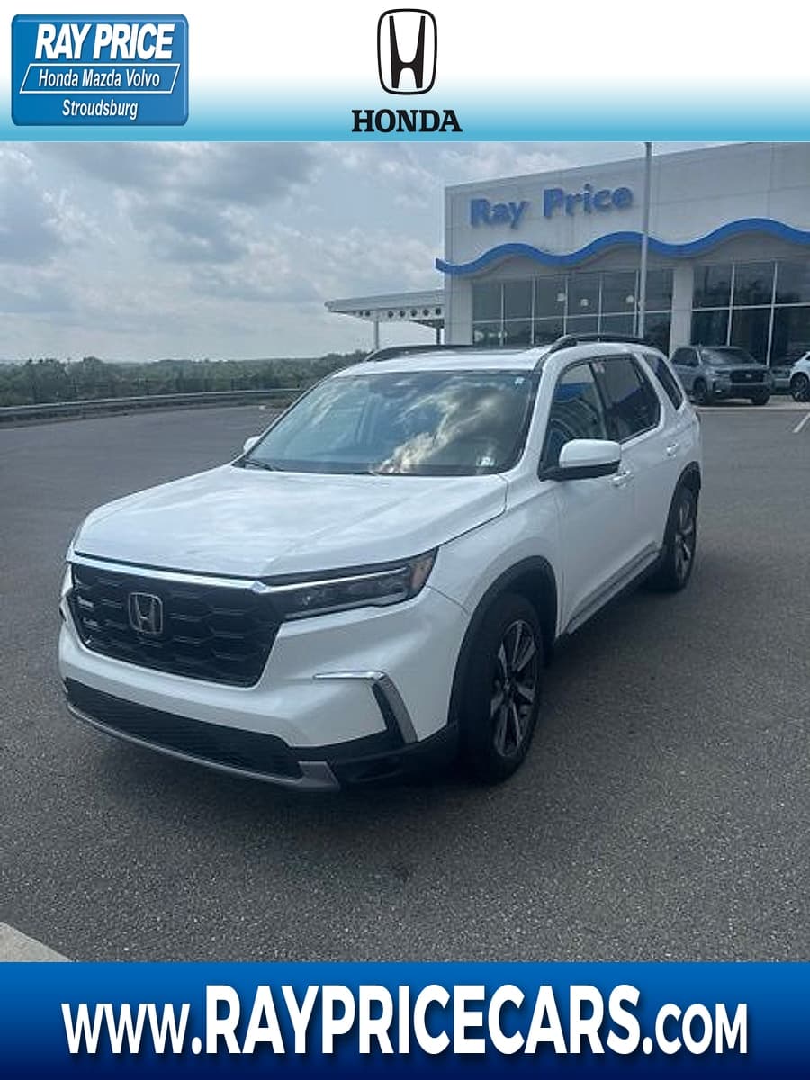 2023 Honda Pilot Elite — photo 1 of 3