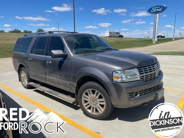 2013 Lincoln Navigator L Base — photo 1 of 11