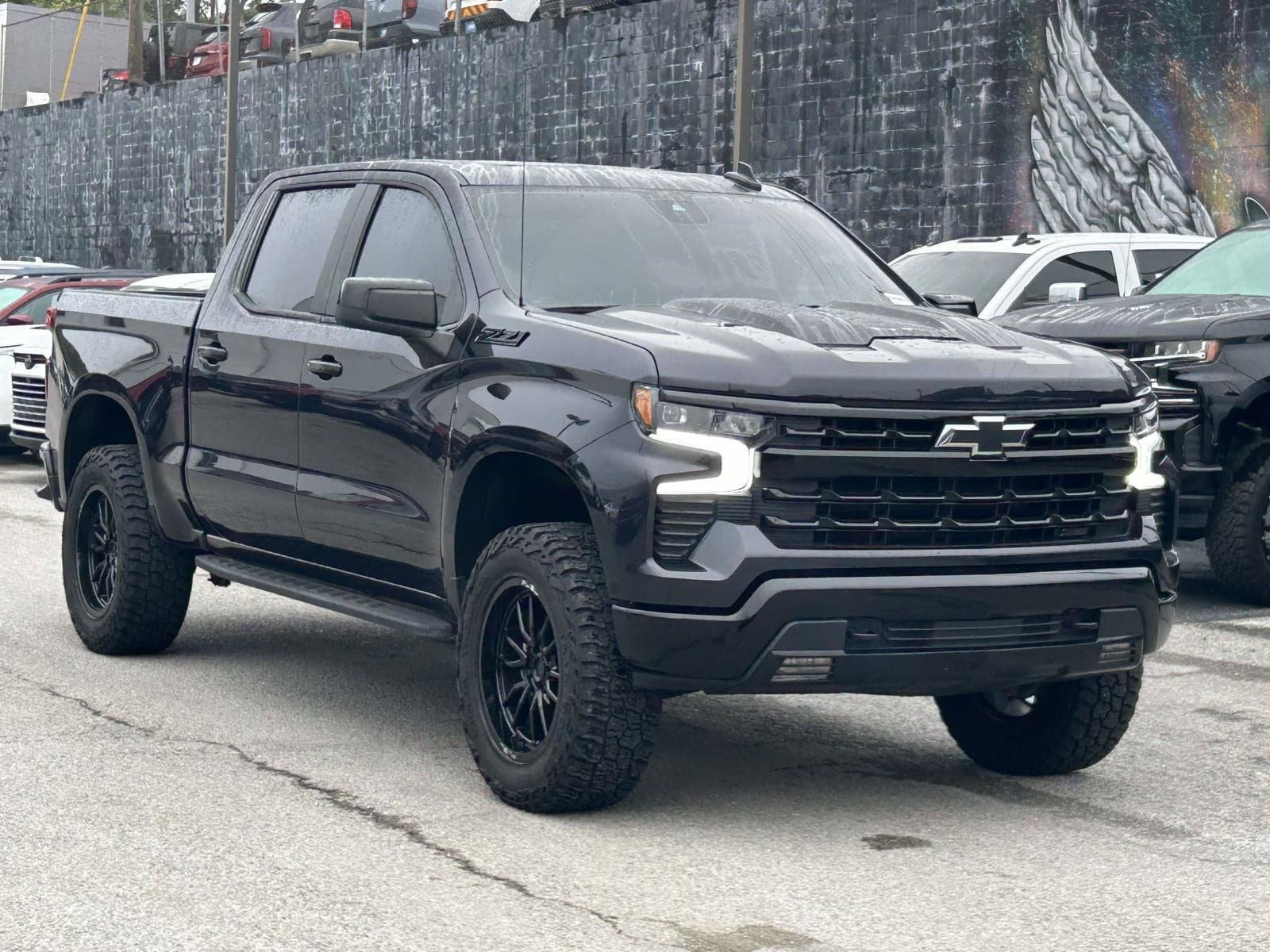 2024 Chevrolet Silverado 1500 LT Trail Boss — photo 1 of 25