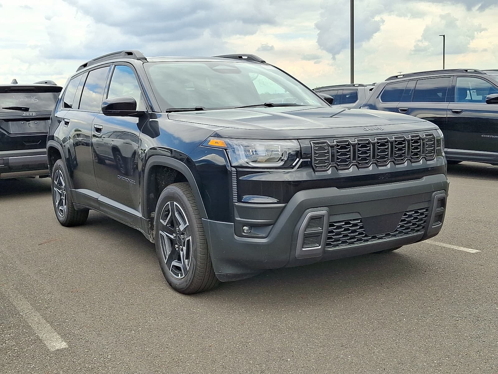 2026 Jeep Cherokee Limited 4x4 — photo 1 of 14