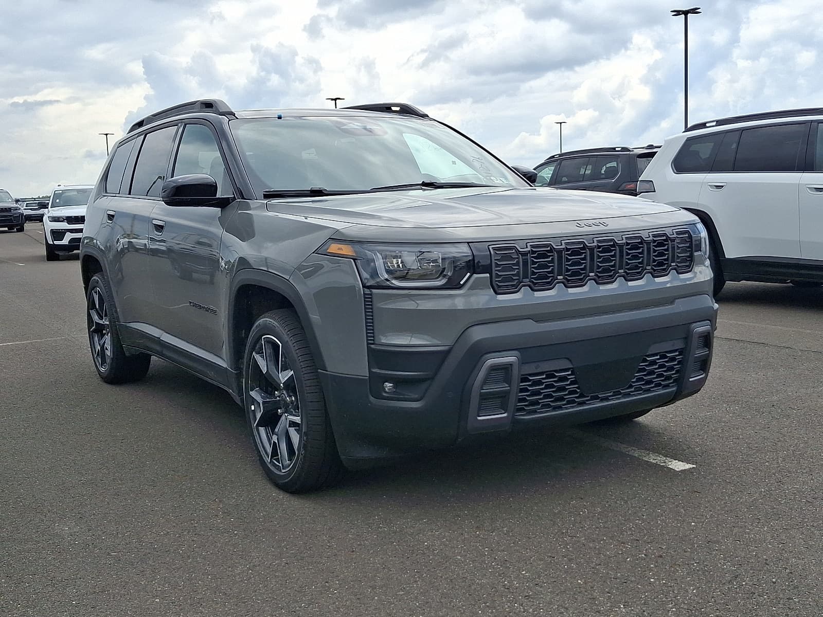 2026 Jeep Cherokee Overland 4x4 — photo 1 of 14