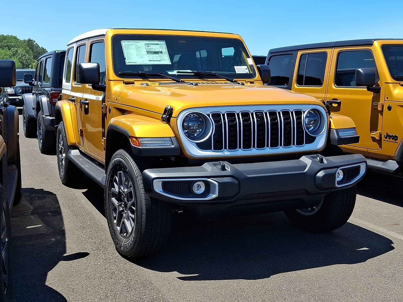 2026 Jeep Wrangler 4-Door Sahara 4x4 — photo 1 of 14