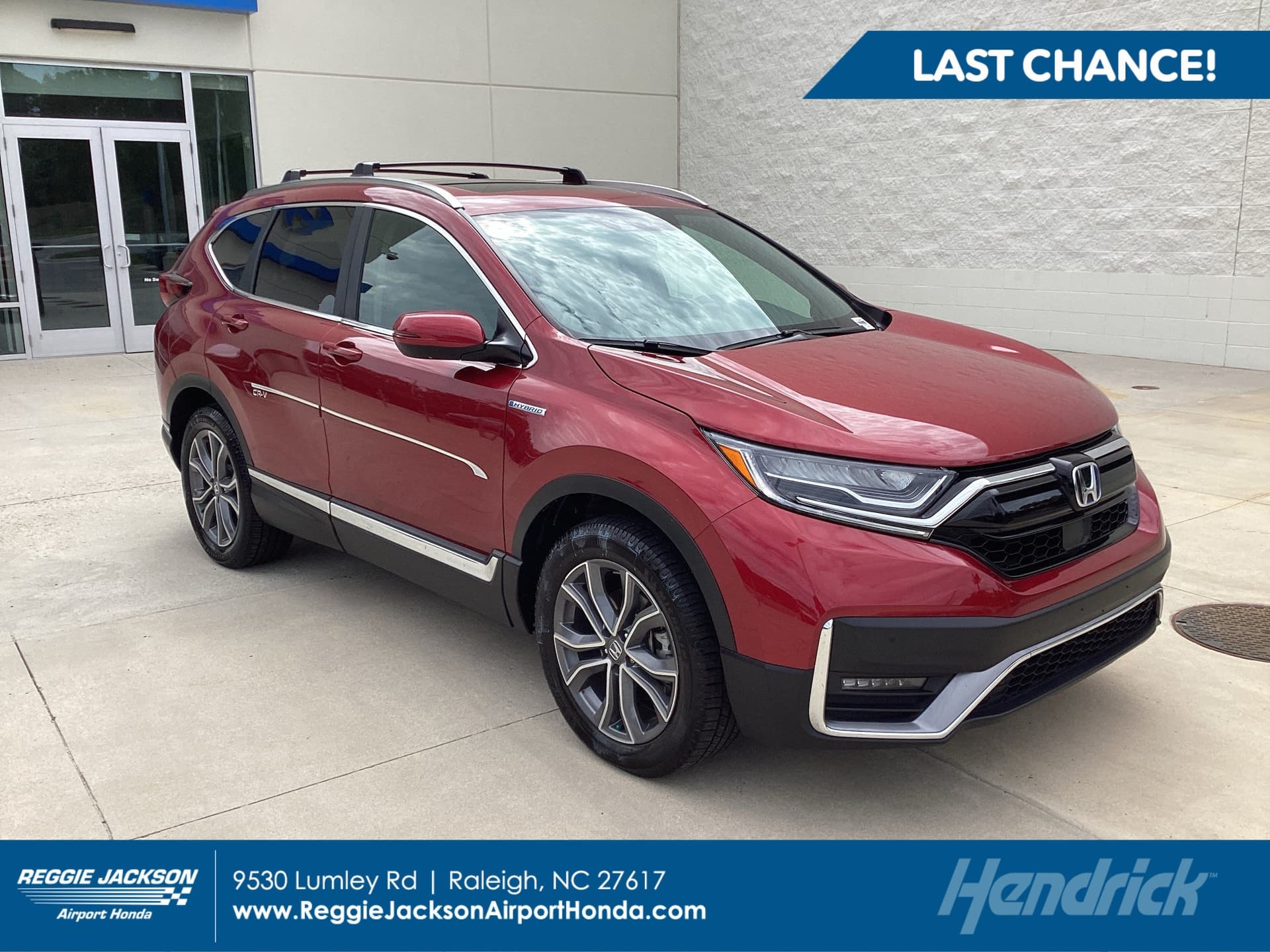 2020 Honda CR-V Hybrid Touring — photo 1 of 40