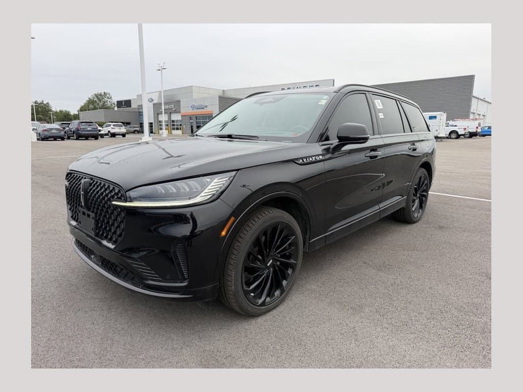 2026 Lincoln Aviator Reserve — photo 1 of 21