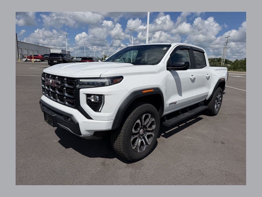 2024 GMC Canyon AT4 — photo 1 of 19