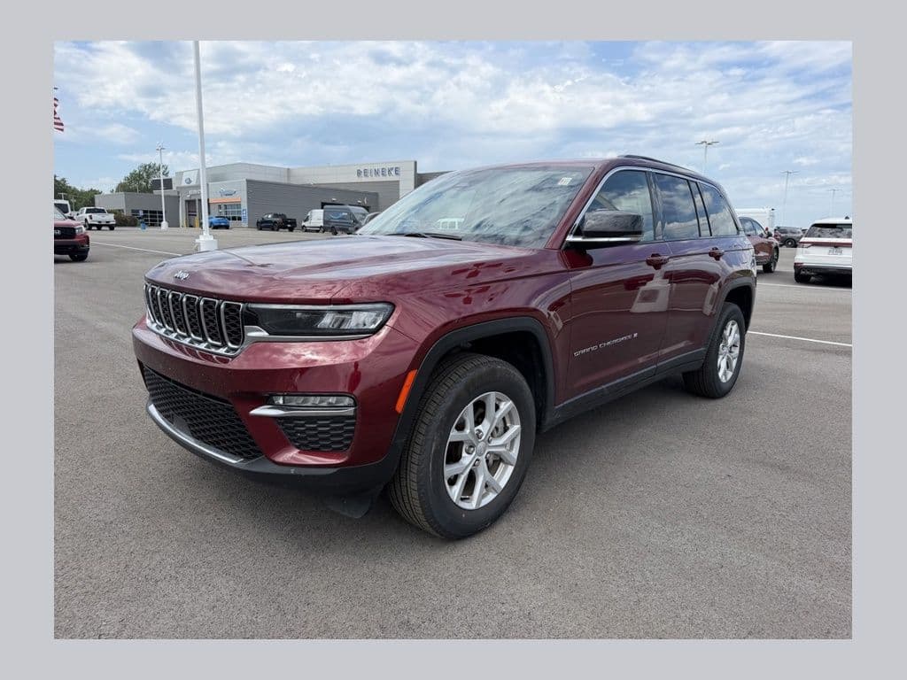 2023 Jeep Grand Cherokee Limited — photo 1 of 19