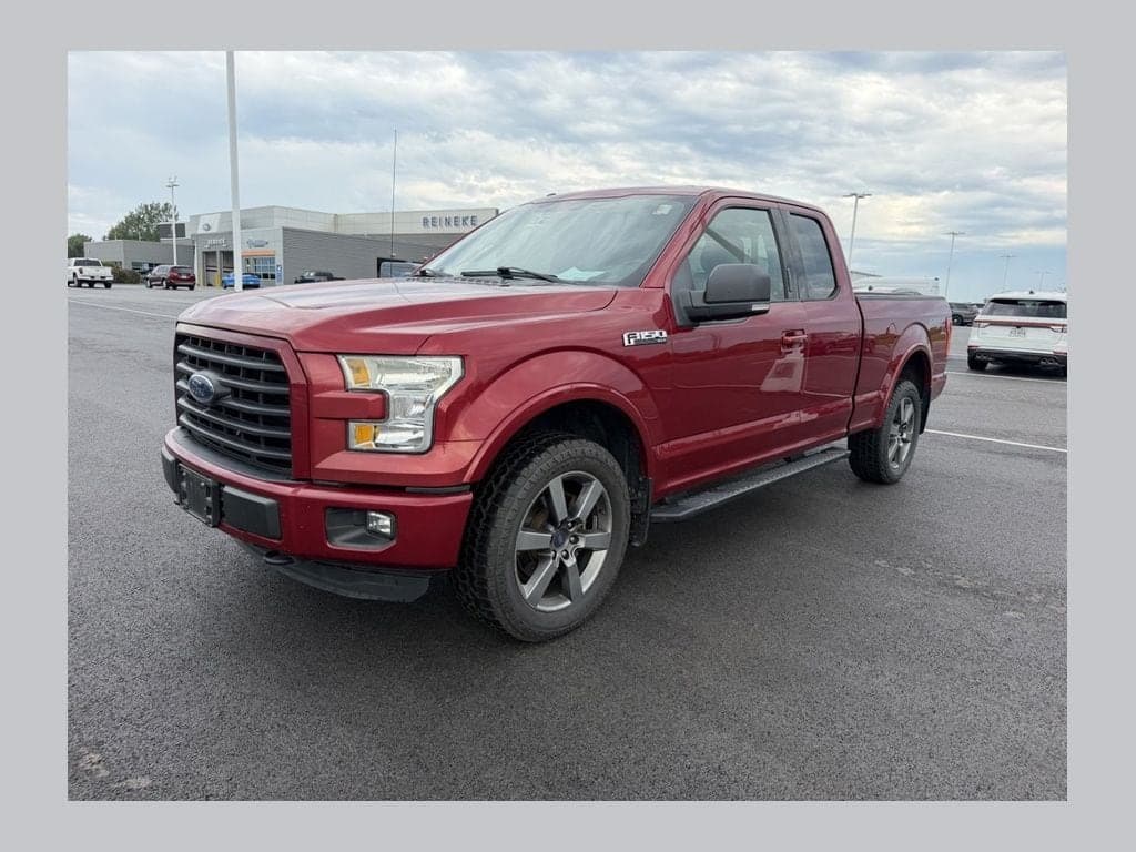 2015 Ford F-150 XLT — photo 1 of 20